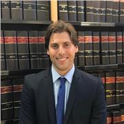 Abogado con años de experiencia de ayudante de catedra para impartir clases de forma on line.